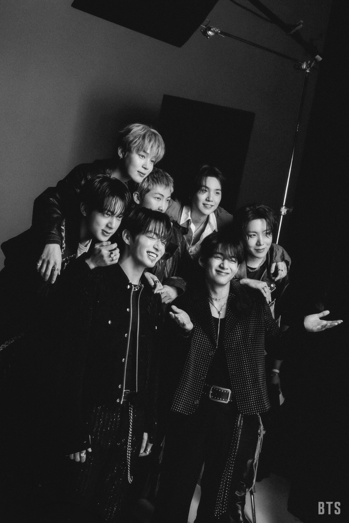 BTS black & white group photo